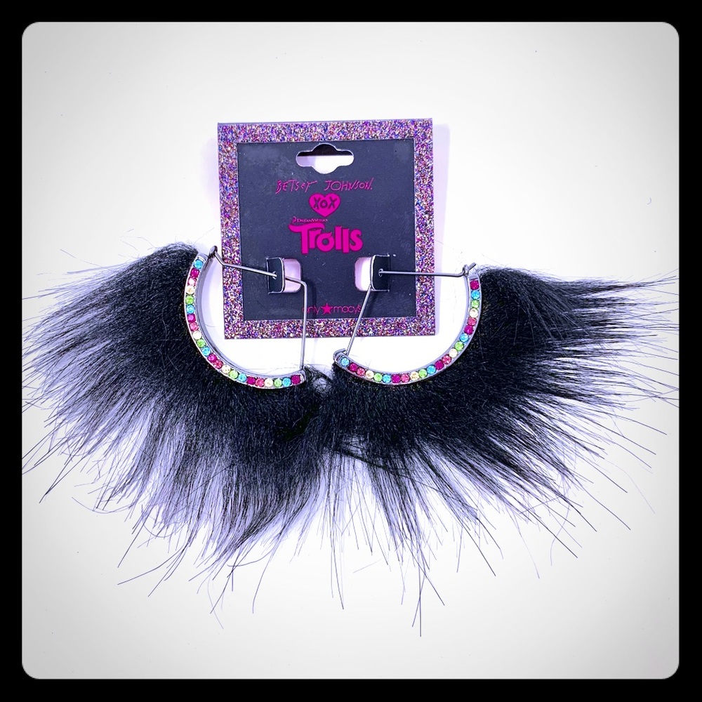 4/$25 NEW Betsey Johnson Fur Earrings Black Pink - Picture 1 of 7